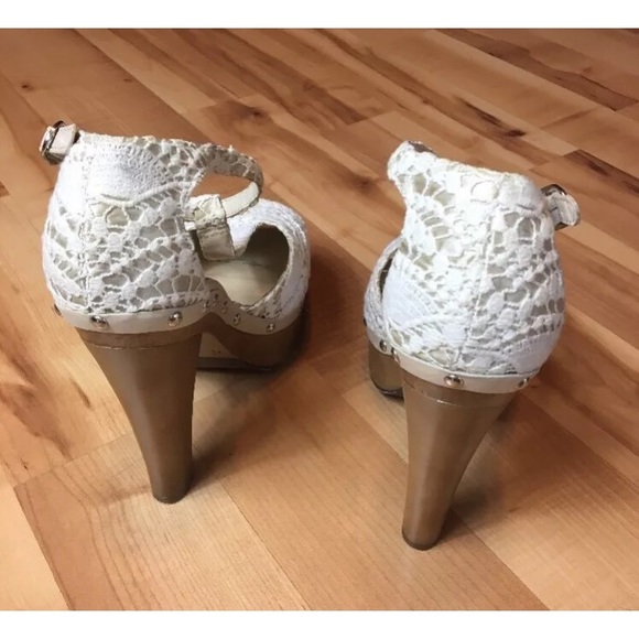 Lime light Women’s heels - Picture 3 of 7